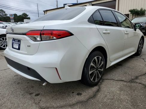 Used 2020 Toyota Corolla LE image 12