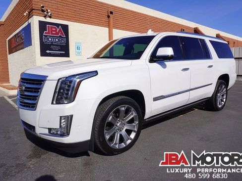 Used 2020 Cadillac Escalade ESV Platinum image 15