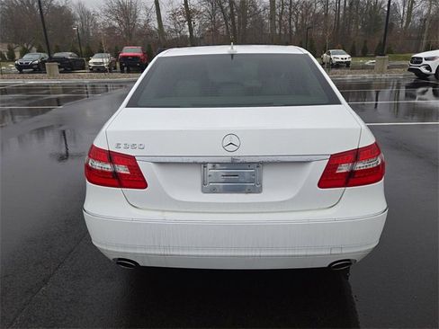 Used 2013 Mercedes-Benz E 350 Sedan image 4