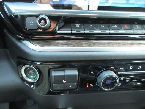 New 2026 Chevrolet Silverado 2500 LT w/ Trail Boss Package image 33