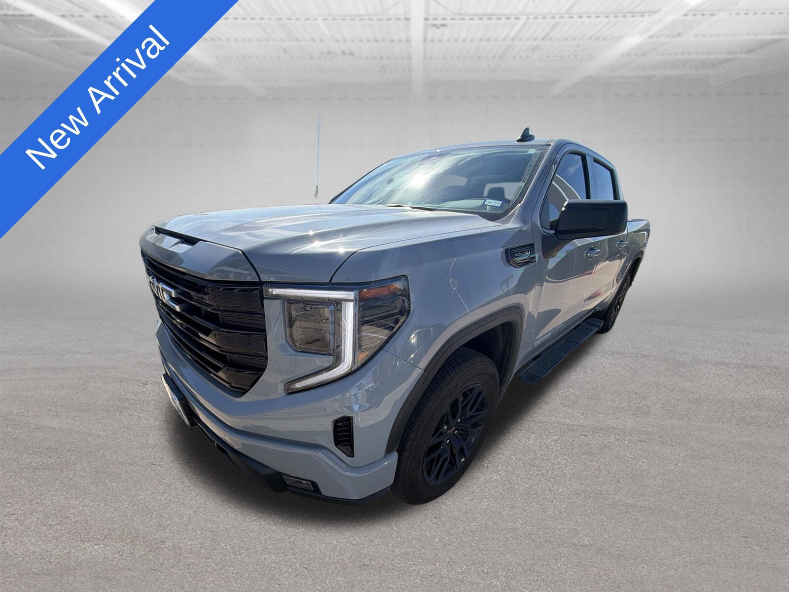 Used 2024 GMC Sierra 1500 Elevation w/ LPO, Elevation Black Package AWD/4WD 360° Tour