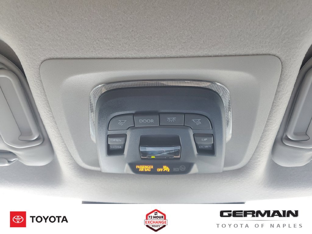 New 2026 Toyota Corolla Cross LE FWD image 31