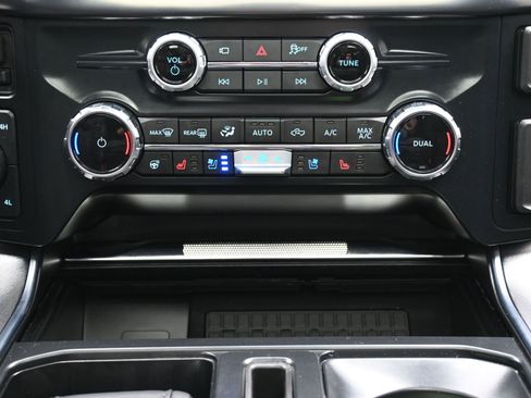 Used 2025 Ford F150 Platinum w/ Equipment Group 702A High image 40