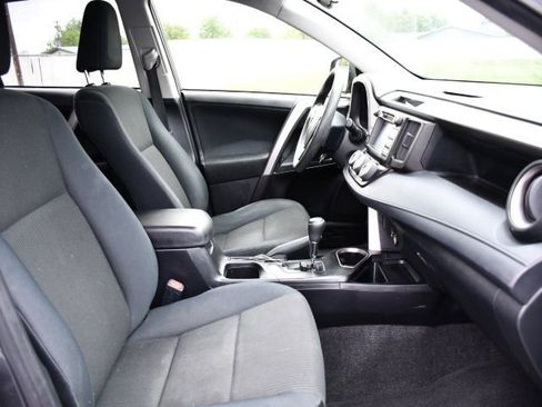Used 2016 Toyota RAV4 LE AWD/4WD image 23
