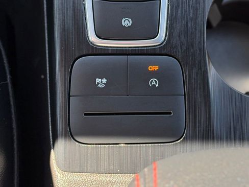 Used 2025 Ford Escape ST-Line Select AWD/4WD image 19