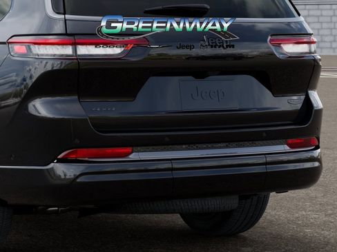 New 2026 Jeep Grand Cherokee L Summit AWD/4WD image 13