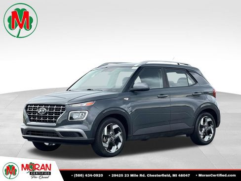 Used 2023 Hyundai Venue SEL FWD image 1