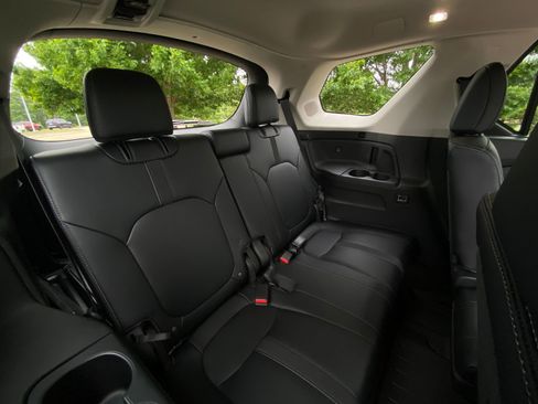 Used 2023 Honda Pilot Touring image 31