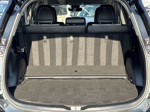 Used 2018 Toyota RAV4 Limited image 18
