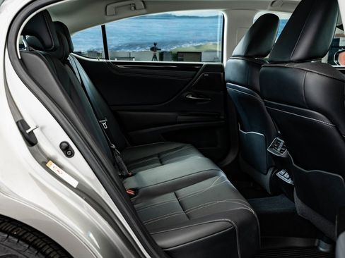 Used 2019 Lexus ES 350 Luxury image 45