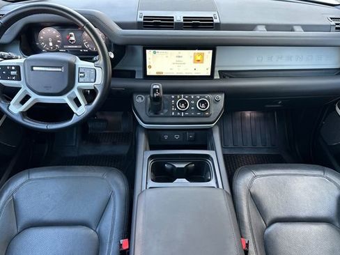 Used 2024 Land Rover Defender 110 S image 12