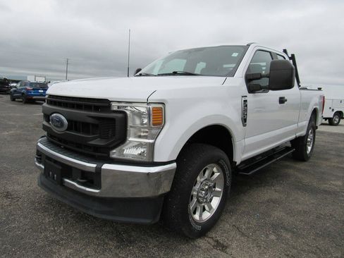 Used 2021 Ford F250 XL w/ Power Equipment Group AWD/4WD image 7