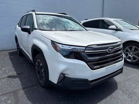 Used 2026 Subaru Forester Premium AWD/4WD image 1