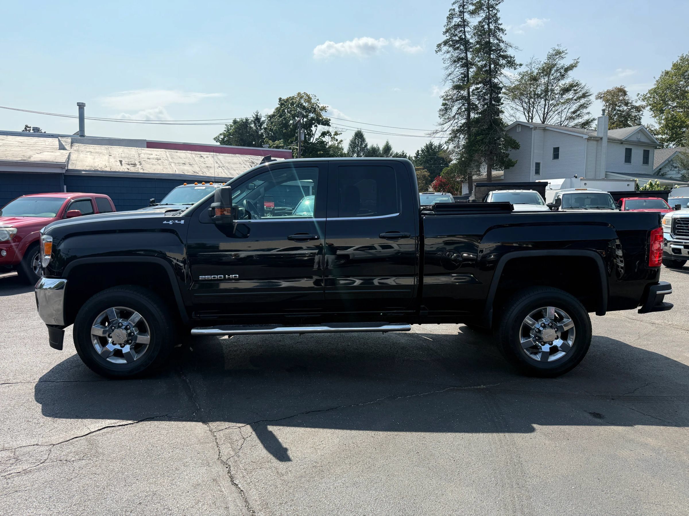 Used 2016 GMC Sierra 2500 SLE w/ SLE Preferred Package AWD/4WD image 10