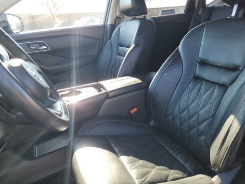 Certified 2021 Nissan Rogue Platinum image 21