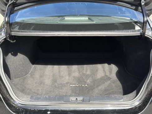 Used 2024 Nissan Sentra SV FWD image 21