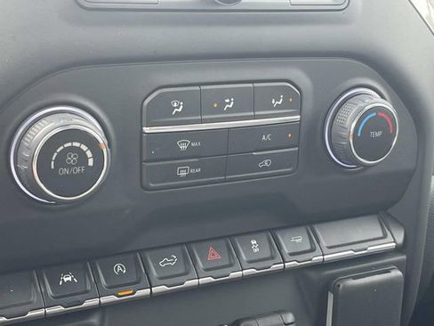 Used 2025 Chevrolet Silverado 1500 Custom RWD image 15