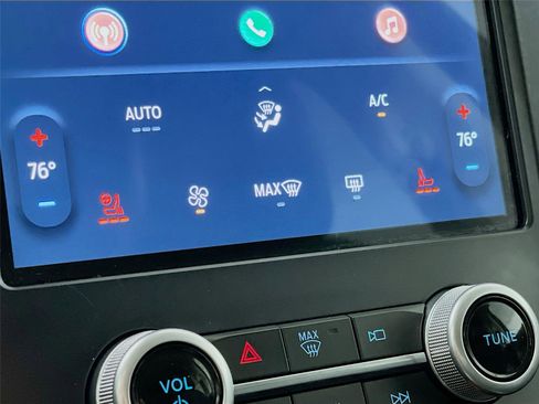 Used 2023 Ford Edge Titanium image 23