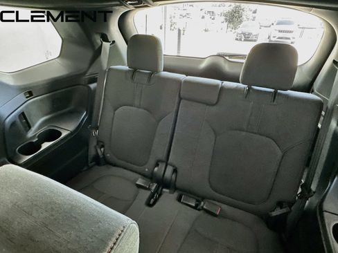 Used 2025 Honda Pilot Sport image 33