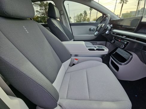 New 2026 Hyundai Ioniq 9 SE AWD/4WD image 18