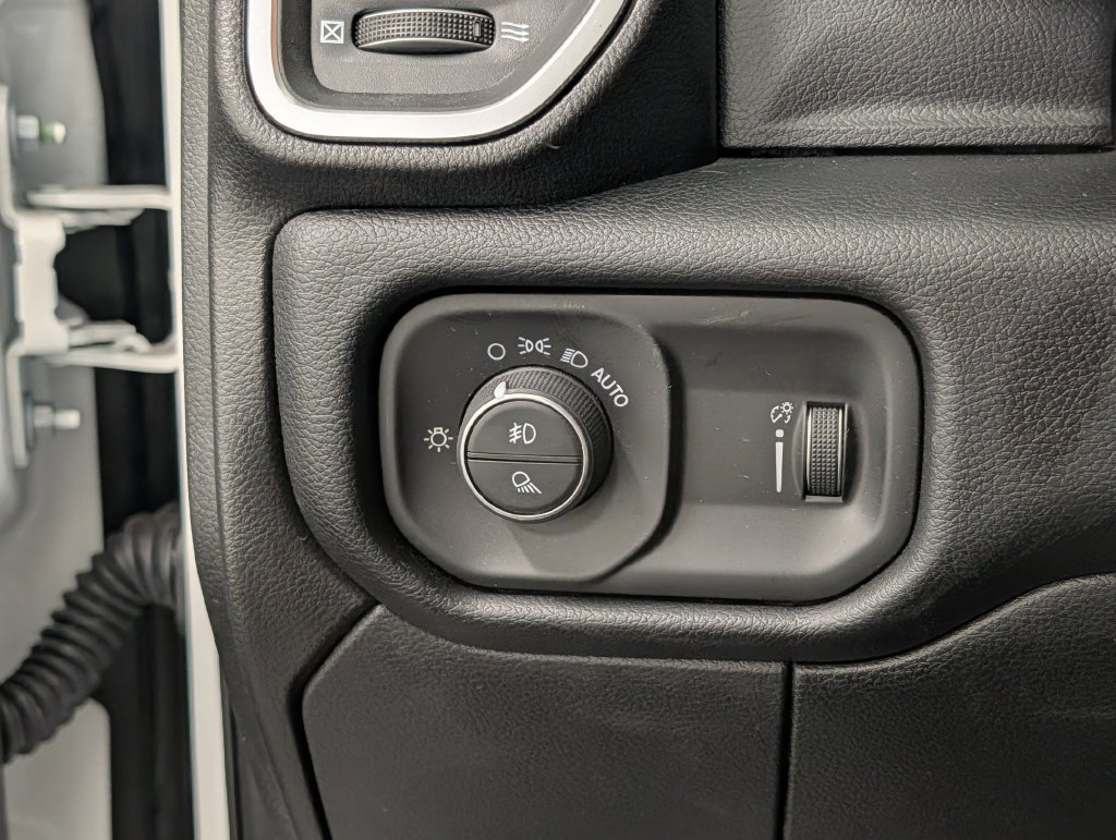 Used 2026 RAM 2500 Big Horn AWD/4WD image 25