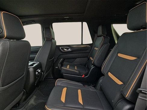 Used 2023 GMC Yukon AT4 w/ LPO, Floor Liner Package image 10