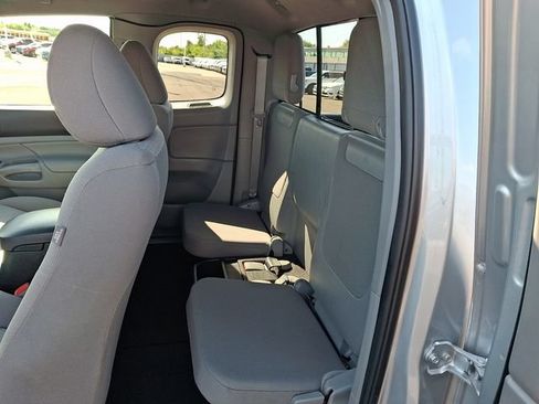 Used 2013 Toyota Tacoma 2WD Access Cab w/ SR5 Pkg image 10