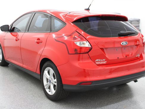 Used 2012 Ford Focus SE FWD image 6