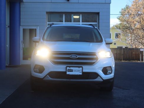 Used 2017 Ford Escape SE w/ Equipment Group 201A image 8