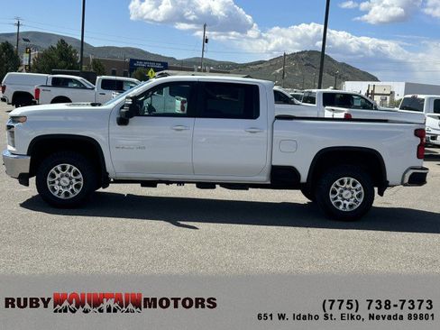 Used 2020 Chevrolet Silverado 3500 LT w/ Convenience Package AWD/4WD image 4