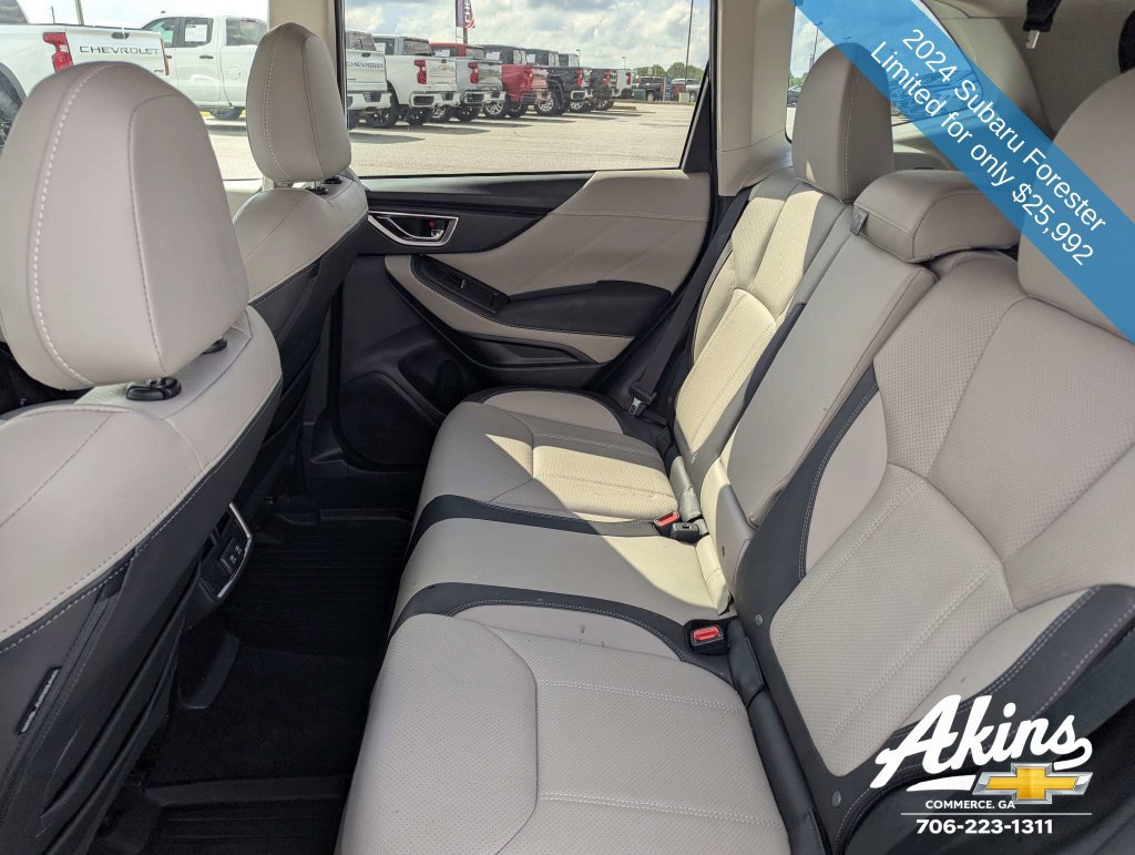 Used 2024 Subaru Forester Limited AWD/4WD image 14