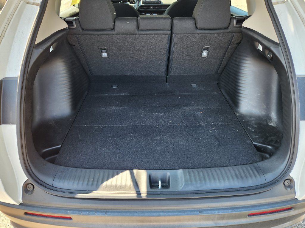 Used 2024 Honda HR-V LX image 29