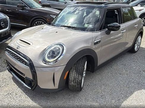 Used 2022 MINI Cooper S FWD image 1