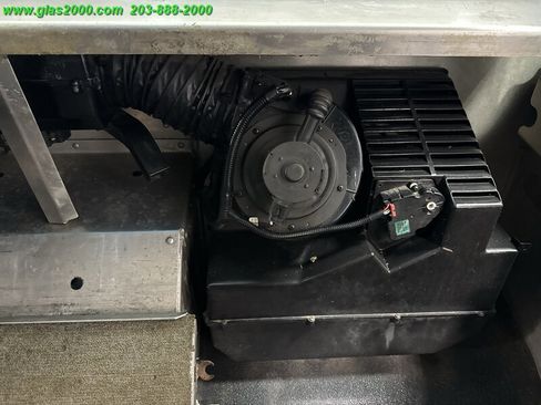 Used 2014 Ford E-350 and Econoline 350 Super Duty w/ A/C Prep Package image 18