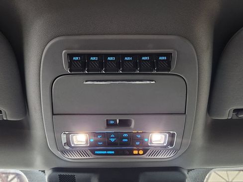 Used 2023 Ford F250 Lariat w/ Lariat Ultimate Package AWD/4WD image 49