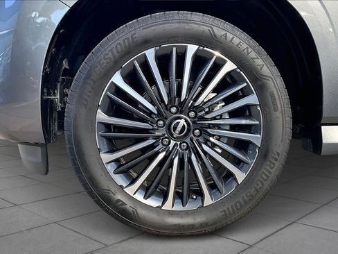 Used 2025 Nissan Armada Platinum Reserve image 11