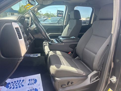 Used 2019 GMC Sierra 1500 SLE w/ SLE Value Package AWD/4WD image 14