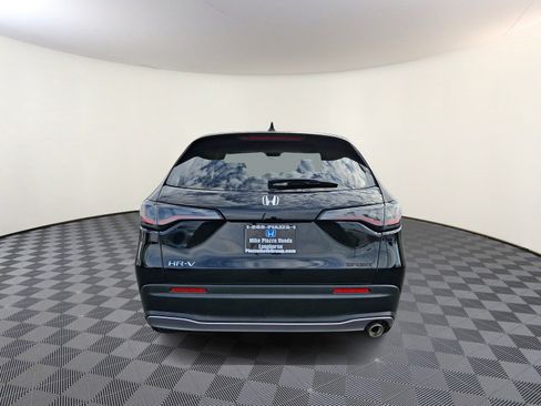 Used 2025 Honda HR-V Sport image 6