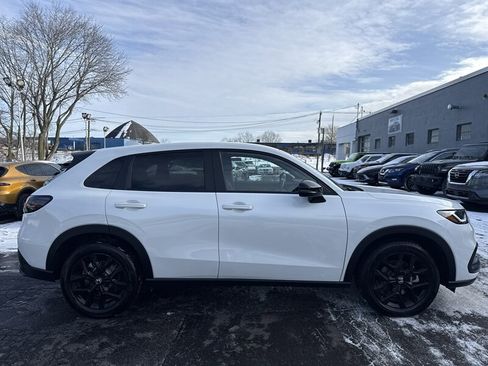 Used 2023 Honda HR-V Sport image 7