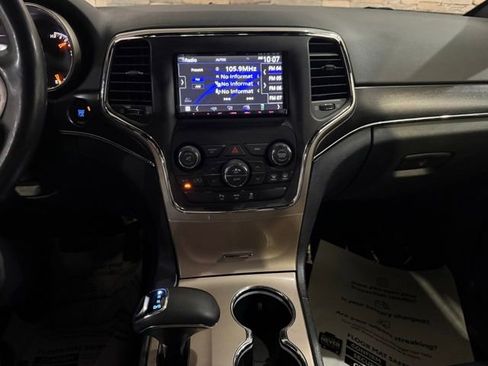 Used 2015 Jeep Grand Cherokee Limited AWD/4WD image 21