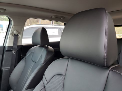 New 2026 Kia Sorento S w/ S Panoramic Sunroof Package image 16