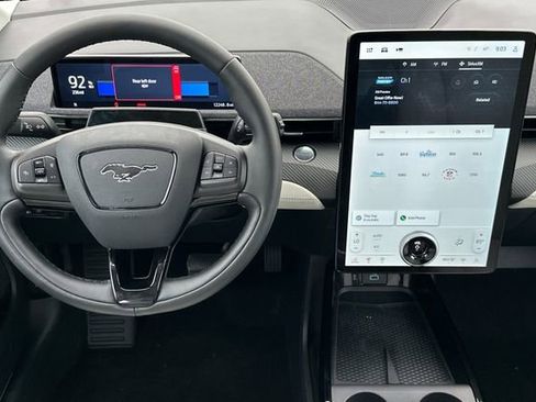 Used 2022 Ford Mustang Mach-E Premium image 12