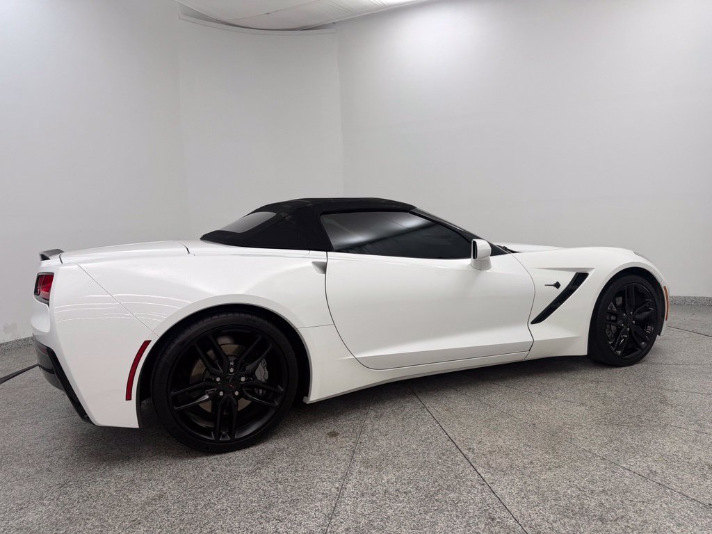 Used 2019 Chevrolet Corvette Stingray Convertible w/ Carbon Flash Badge Package RWD image 9