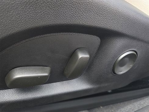 New 2025 Cadillac CT4 Premium Luxury image 25