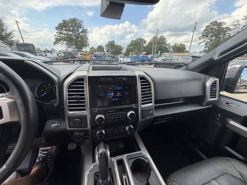 Used 2016 Ford F150 Platinum w/ Equipment Group 701A Luxury AWD/4WD image 16
