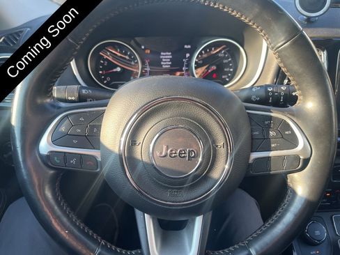 Used 2018 Jeep Compass Limited image 14