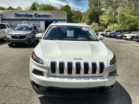 Used 2016 Jeep Cherokee Latitude w/ Comfort/Convenience Group AWD/4WD image 17
