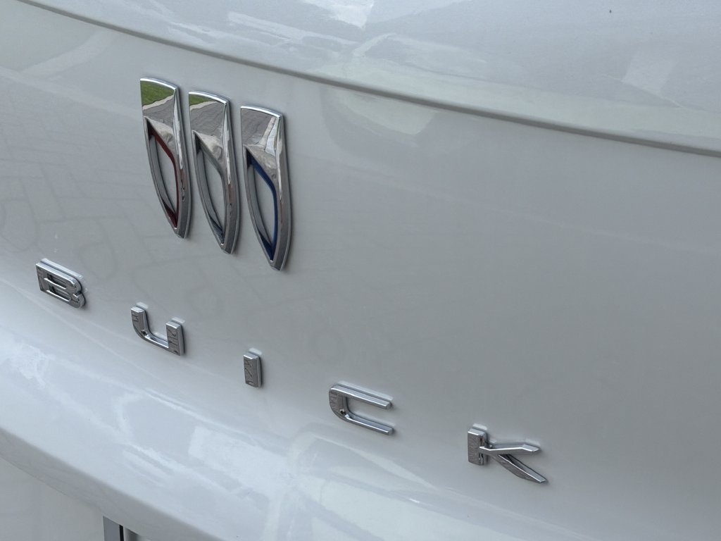 New 2026 Buick Envista Sport Touring FWD image 12