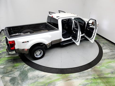 Used 2022 Ford F350 Lariat w/ Lariat Value Package AWD/4WD image 36