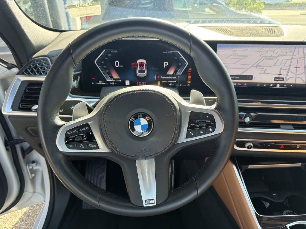 Used 2026 BMW X6 xDrive40i AWD/4WD image 22